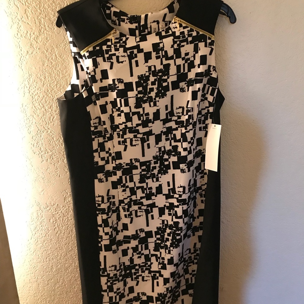 Dress - Picture 3 of 3